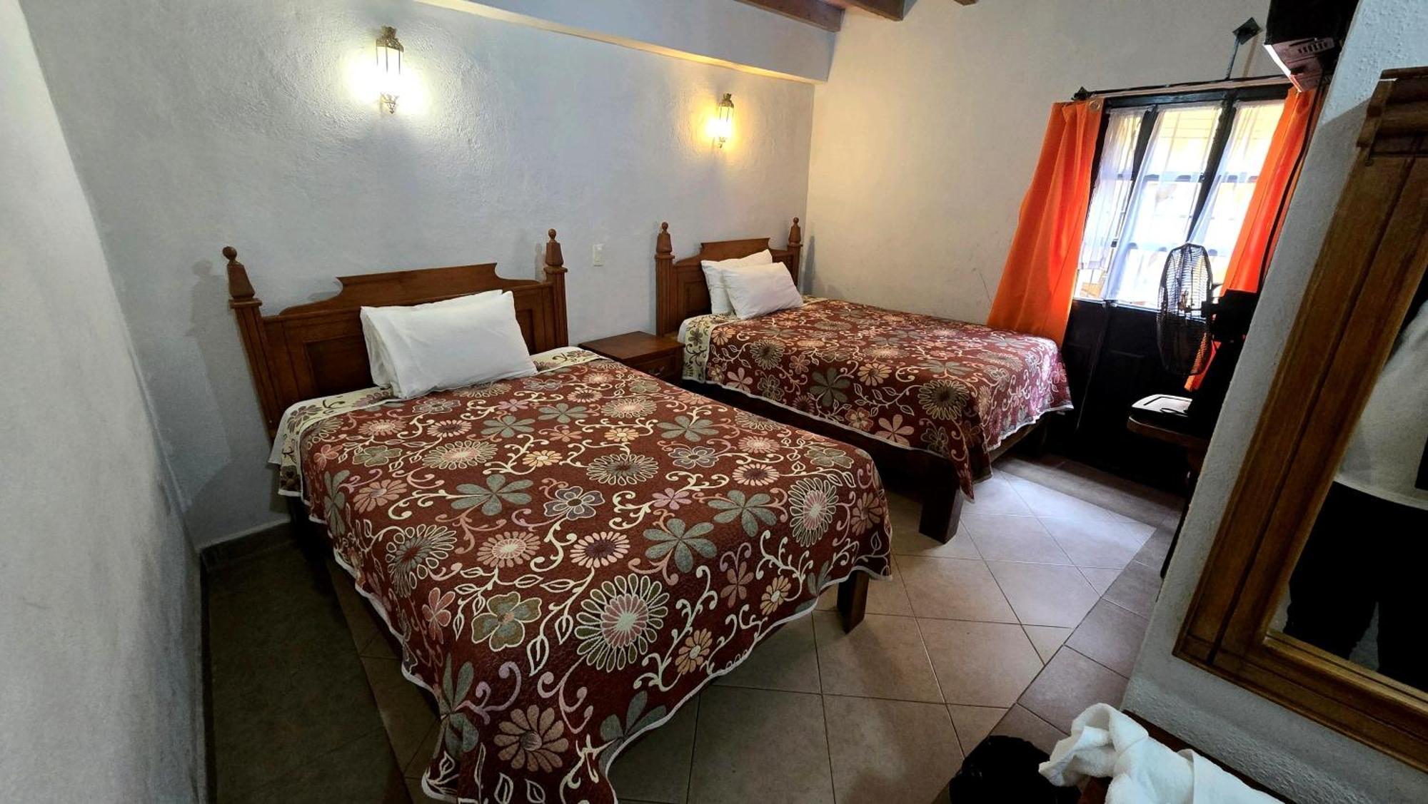 Hotel Plaza Baratillo กัวนาฮัวโต ภายนอก รูปภาพ
